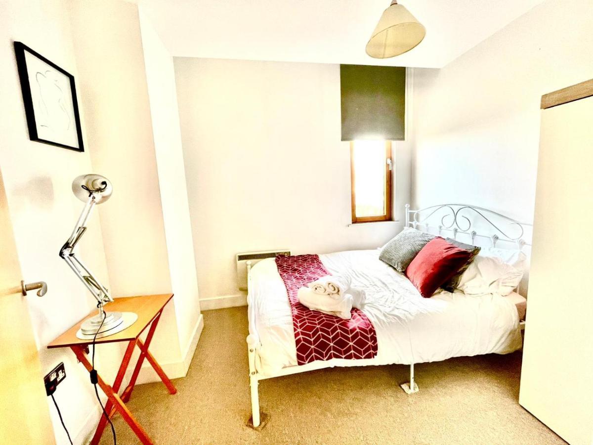 Manchester City Center Apartment Esterno foto